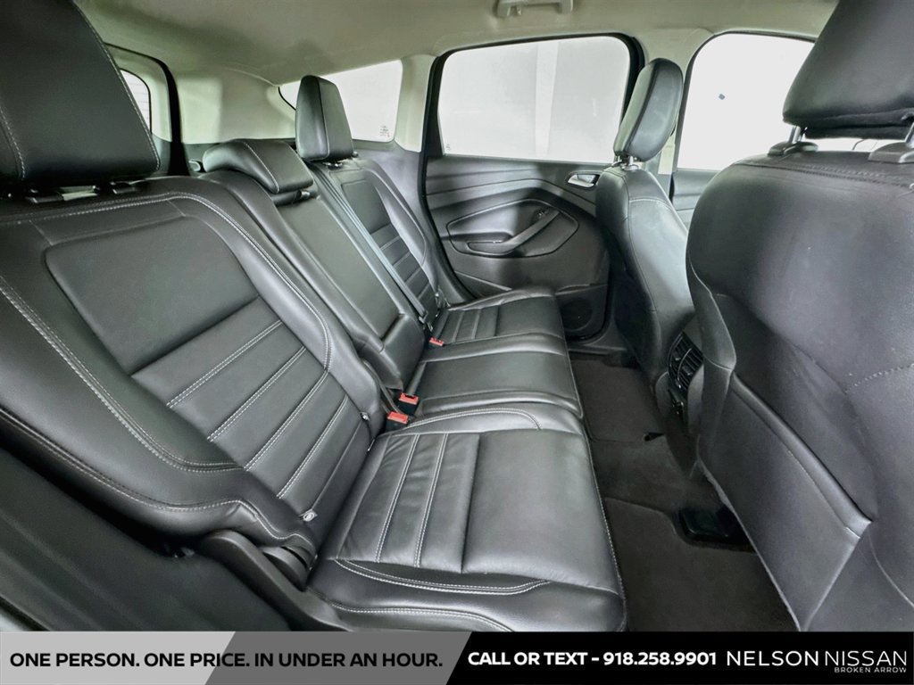 Used 2019 Ford Escape Titanium AWD/4WD image 27