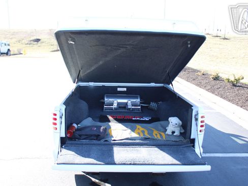 Used 2000 Chevrolet S10 Pickup Xtreme w/ Preferred Equipment Group image 36