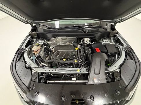 Certified 2024 Chevrolet Trax ACTIV w/ Sunroof Package FWD image 32