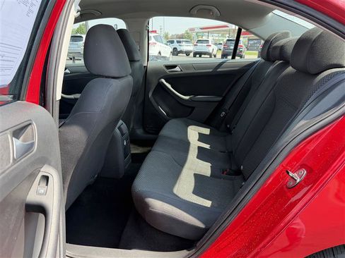 Used 2013 Volkswagen Jetta S FWD image 11