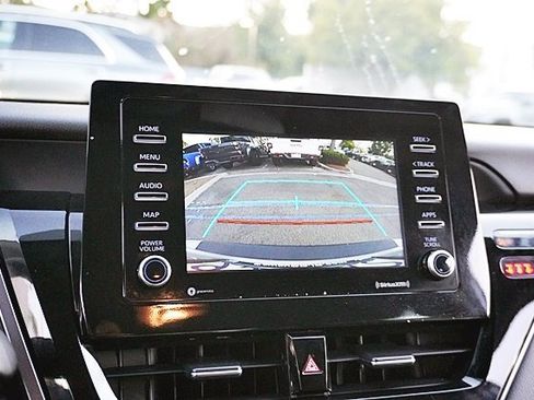 Used 2024 Toyota Camry SE image 25