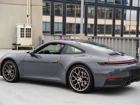 Certified 2025 Porsche 911 Carrera image 3