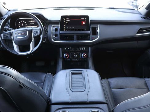 Used 2023 GMC Yukon SLT image 13