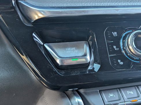 Used 2023 GMC Sierra 1500 Denali w/ Denali Reserve Package image 33