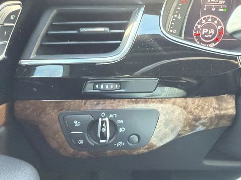 Used 2017 Audi Q7 3.0T Premium Plus w/ Premium Plus Package image 15