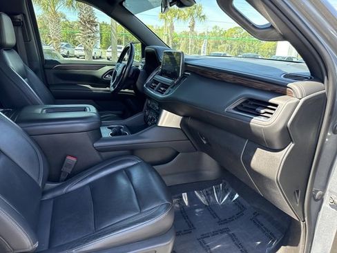 Used 2021 Chevrolet Tahoe LT w/ LT Signature Package image 19