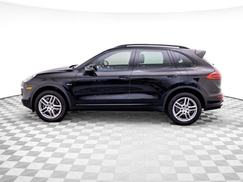 Used 2015 Porsche Cayenne Diesel AWD/4WD image 2