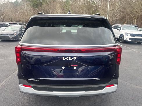 New 2026 Kia Carnival EX image 19