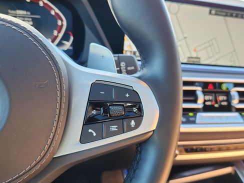 Used 2022 BMW X5 xDrive40i w/ M Sport Package image 21