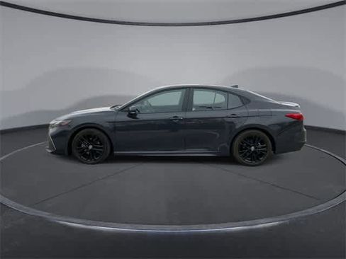 Certified 2025 Toyota Camry SE image 5