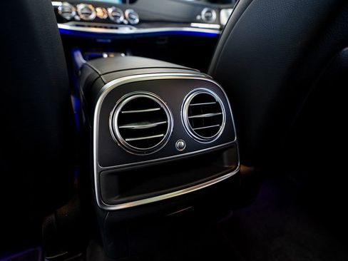 Used 2019 Mercedes-Benz S 560 4MATIC Sedan image 46