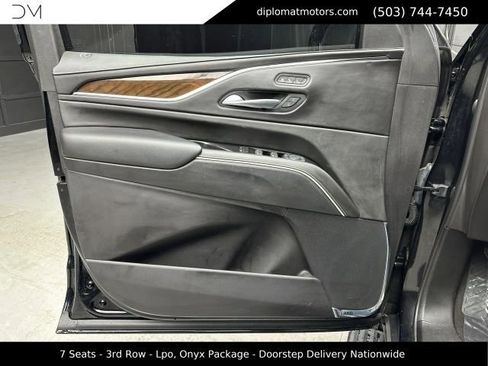 Used 2023 Cadillac Escalade ESV Sport Platinum w/ LPO, ONYX Package AWD/4WD image 29