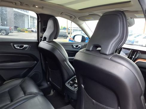 Used 2023 Volvo XC60 B5 Ultimate w/ Climate Package AWD/4WD image 20