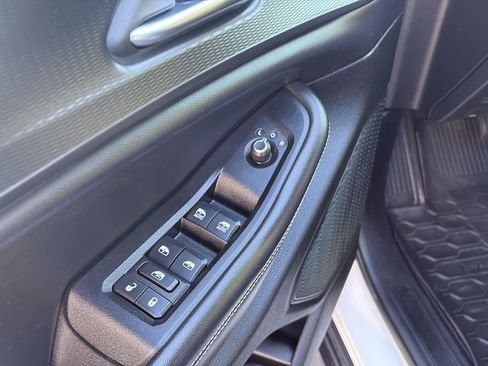Used 2023 Jeep Grand Cherokee Altitude AWD/4WD image 11