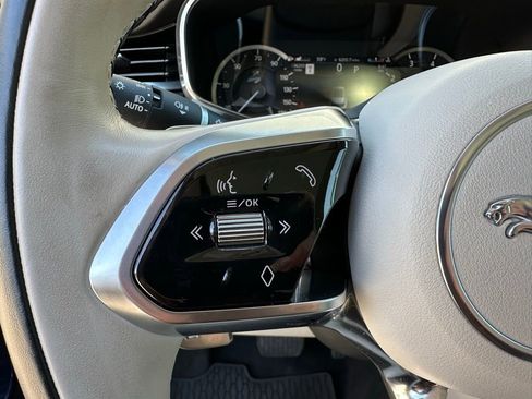 Used 2023 Jaguar F-PACE S image 17