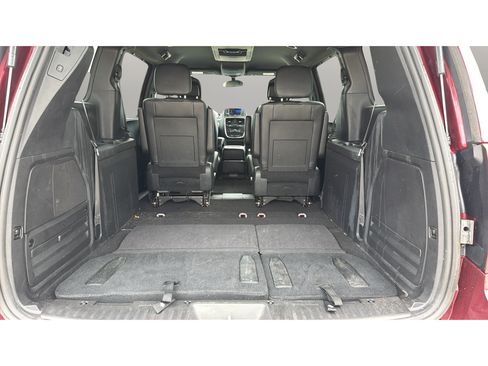 Used 2019 Dodge Grand Caravan GT FWD image 17