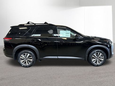 New 2026 Nissan Pathfinder SL image 35