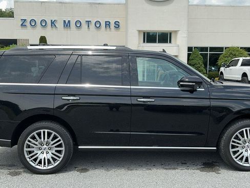 Certified 2023 Ford Expedition Limited AWD/4WD image 5