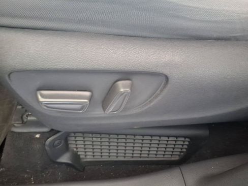 Used 2021 Toyota Sienna LE w/ LE Plus Package FWD image 18