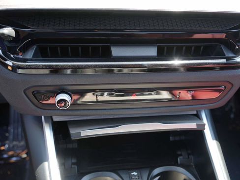 Used 2025 BMW 430i w/ Premium Package RWD image 18