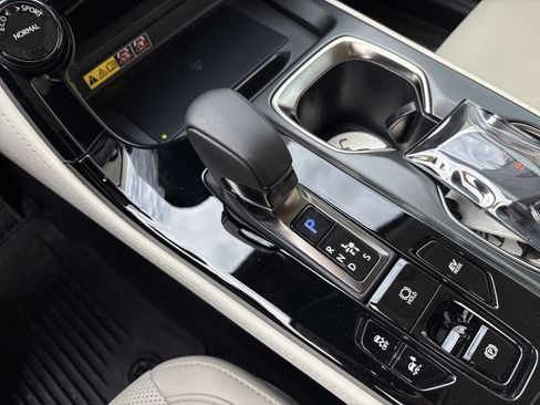 Used 2025 Lexus NX 350h AWD w/ Accessory Package (2T) image 26