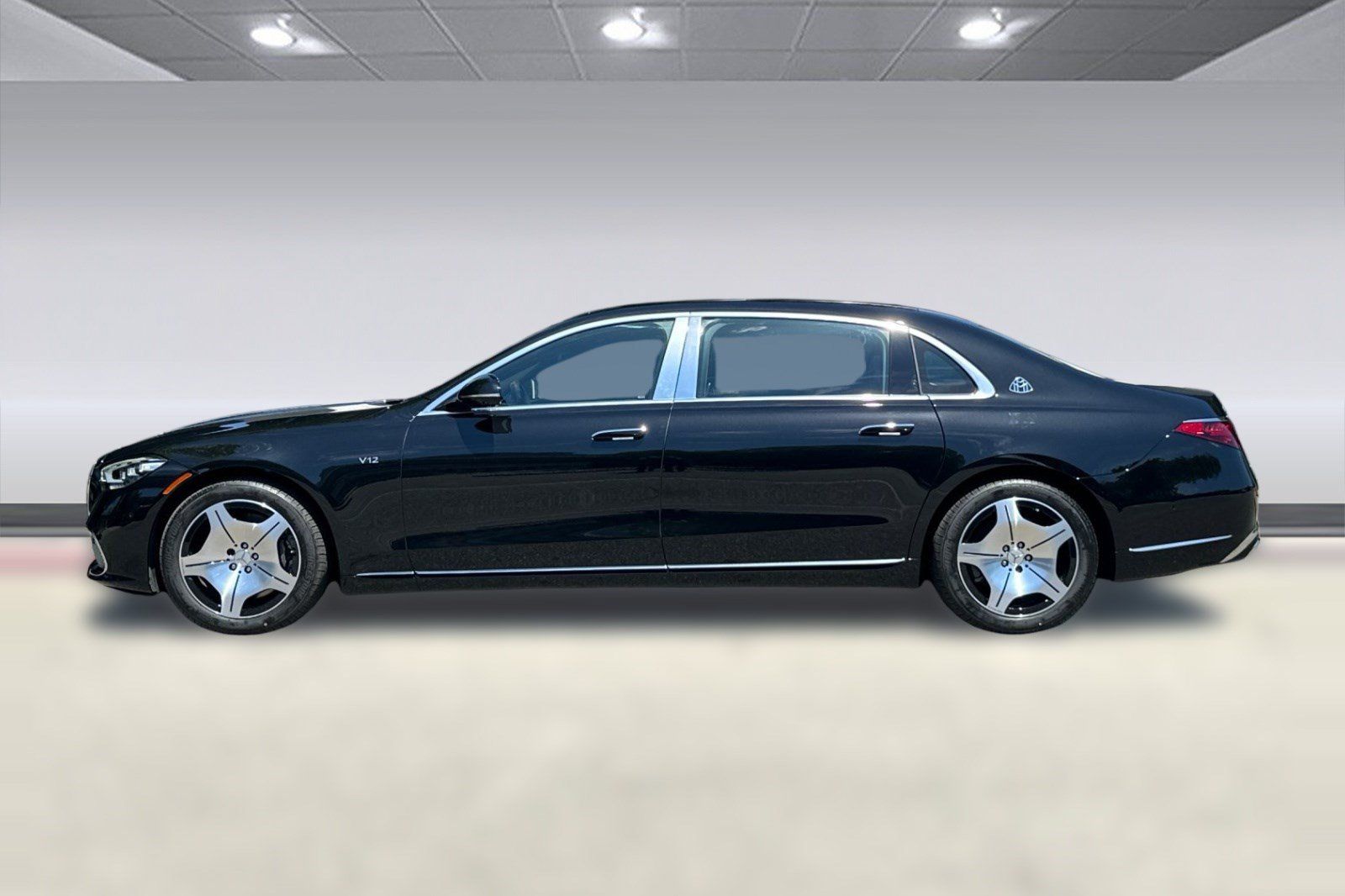 New 2026 Mercedes-Benz Maybach S 680 4MATIC image 2