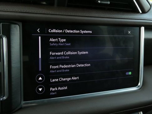 Used 2021 GMC Yukon Denali image 48