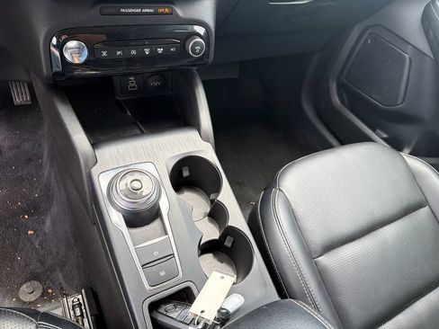 Used 2024 Ford Escape Platinum AWD/4WD image 33