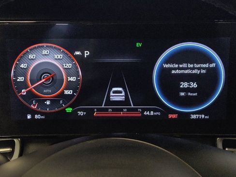 Used 2023 Hyundai Elantra Limited image 23