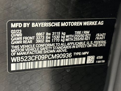 Used 2023 BMW iX xDrive50 w/ Sport Package image 19