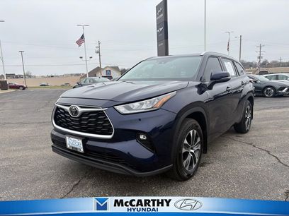 Used 2022 Toyota Highlander XLE