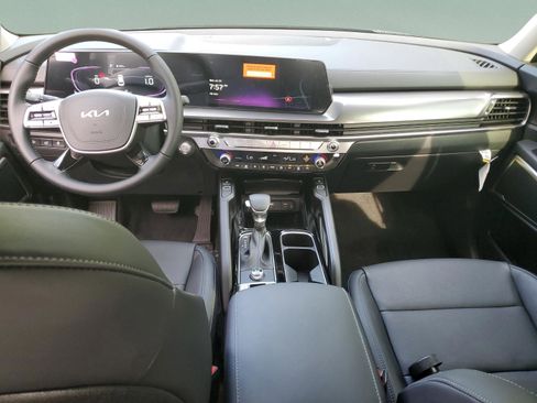 New 2025 Kia Telluride S image 8