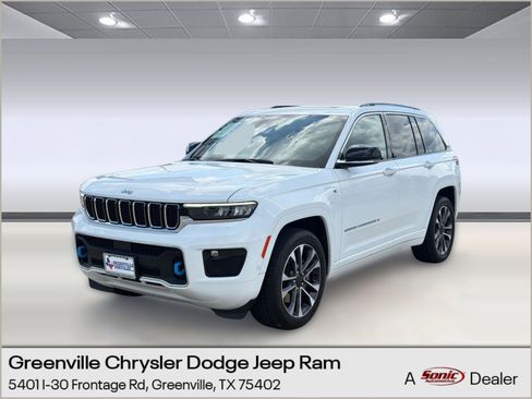 Used 2023 Jeep Grand Cherokee Overland AWD/4WD image 1