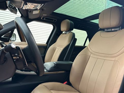 Used 2025 Land Rover Range Rover Sport Dynamic SE image 6