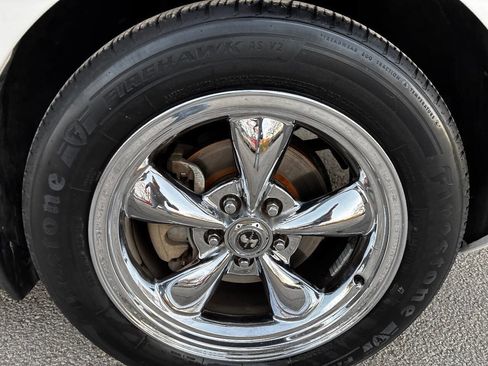 Used 2007 Ford Mustang Convertible image 30