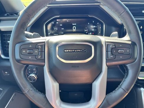 Used 2025 GMC Sierra 1500 Denali w/ Technology Package AWD/4WD image 20