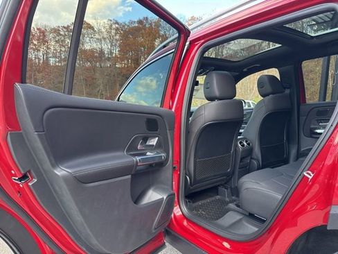 New 2026 Mercedes-Benz GLB 250 4MATIC image 26