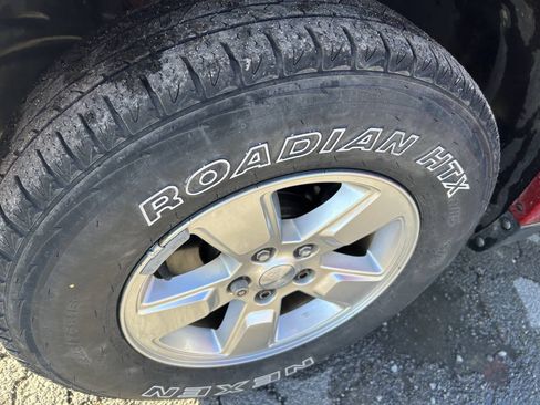 Used 2010 Jeep Liberty Sport w/ Popular Equipment Group AWD/4WD image 15