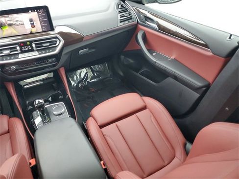Used 2024 BMW X4 xDrive30i w/ Premium Package image 19