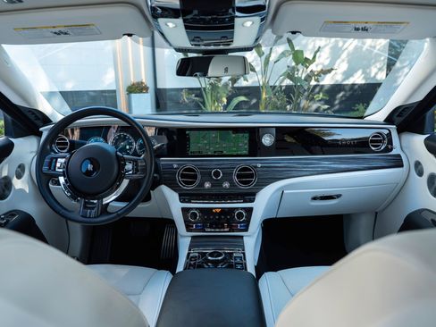 Used 2021 Rolls-Royce Ghost AWD/4WD image 4