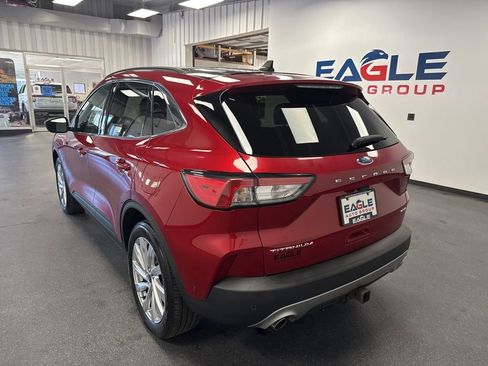 Used 2022 Ford Escape Titanium w/ Titanium Elite Package AWD/4WD image 8