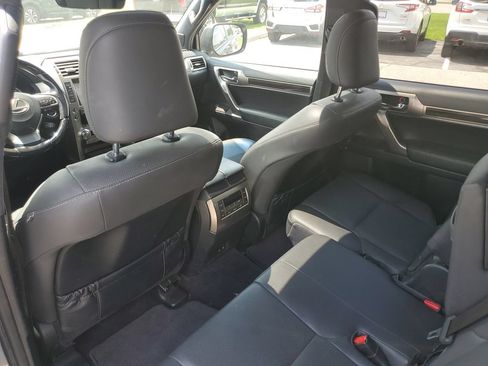 Used 2021 Lexus GX 460 Premium w/ Premium Package AWD/4WD image 14