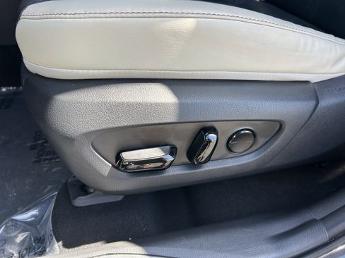 Used 2024 Lexus NX 350h AWD w/ Vision Package image 23