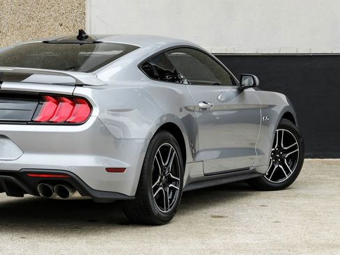 Used 2022 Ford Mustang GT RWD image 13
