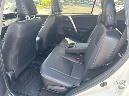Used 2018 Toyota RAV4 Limited FWD image 14