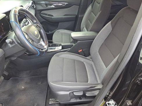 Certified 2024 Chevrolet TrailBlazer LT w/ LT Cold Weather Package image 9