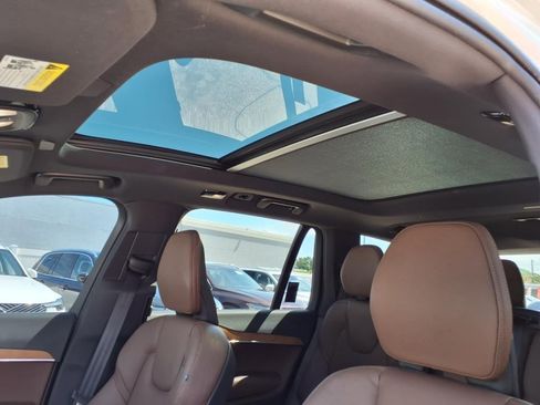 Certified 2024 Volvo XC90 B5 Plus image 25