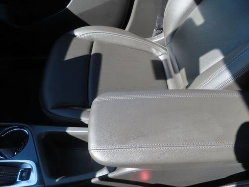 Used 2024 Buick Encore GX Sport Touring w/ Advanced Technology Package image 34