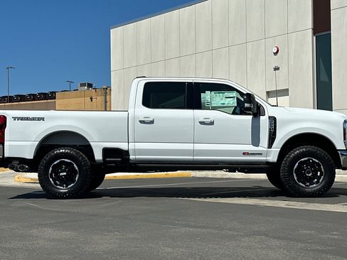 New 2026 Ford F250 Lariat w/ Tremor Off-Road Package image 2