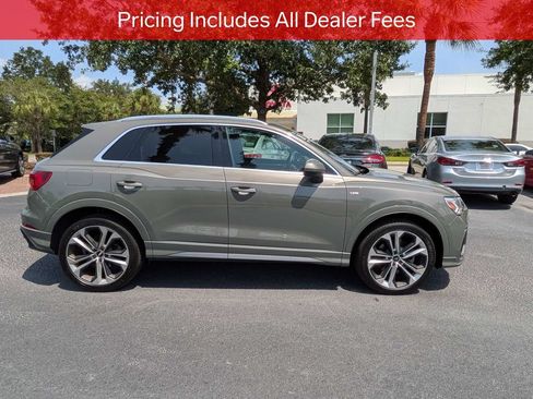 Used 2020 Audi Q3 2.0T Premium Plus w/ Premium Plus Package AWD/4WD image 3